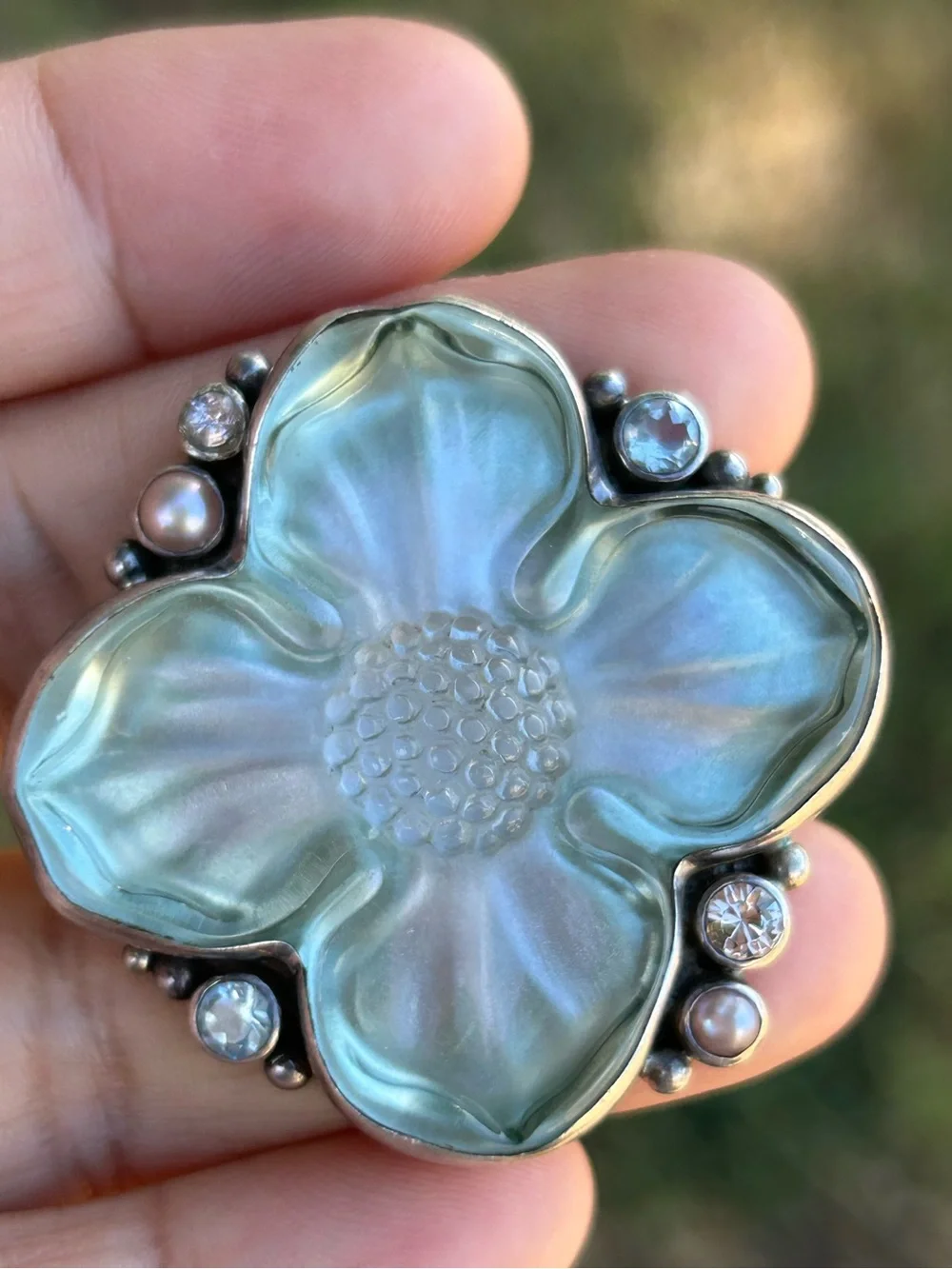 Mars & Valentine sterling silver Dogwood flower frosted green glass crystal ring